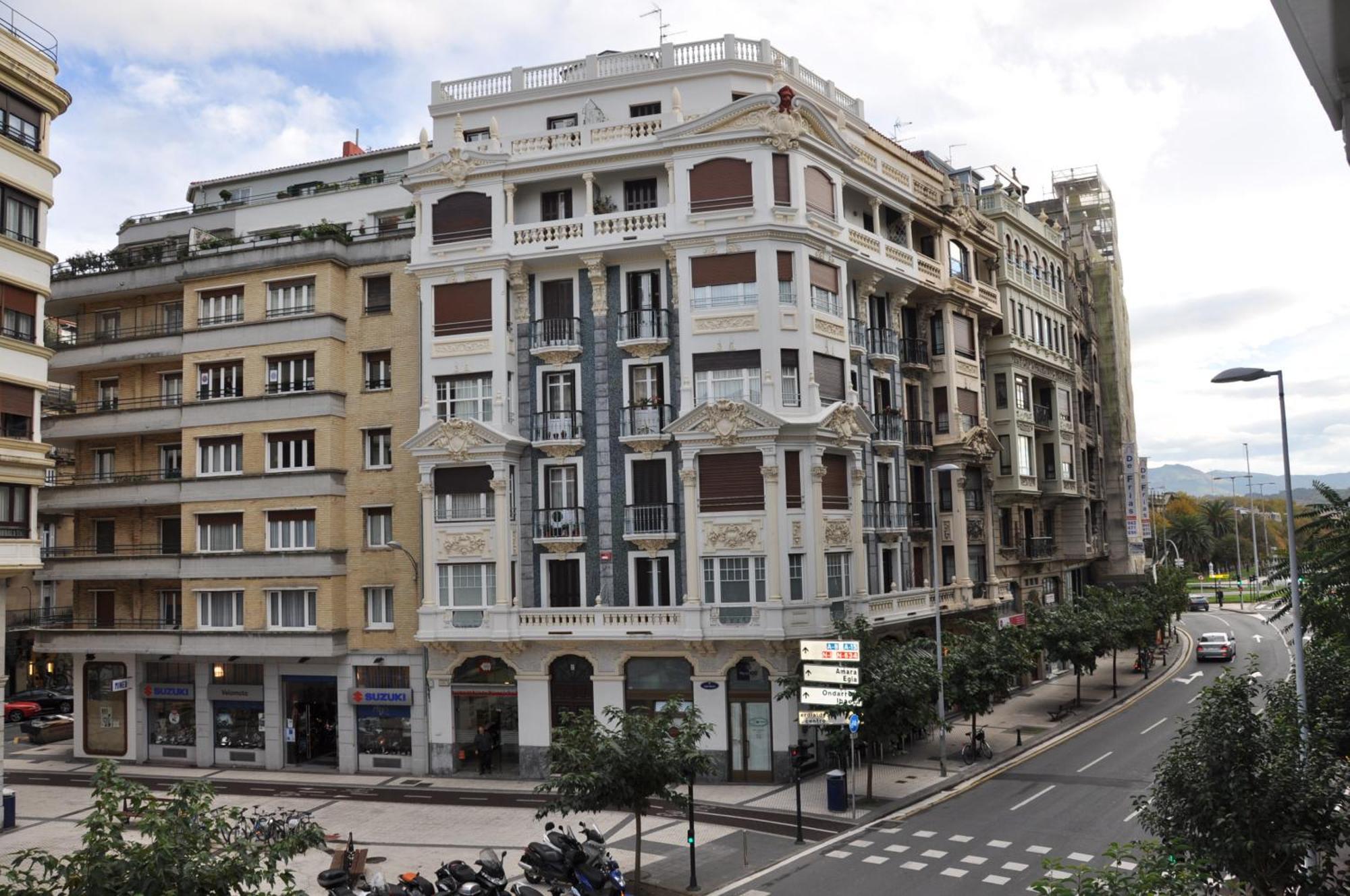 Casa de hóspedes C7 *